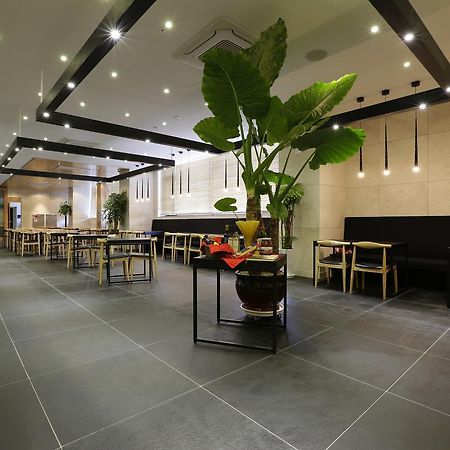 Hotel The Designers Инчон Екстериор снимка
