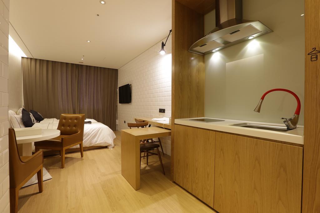 Hotel The Designers Инчон Екстериор снимка