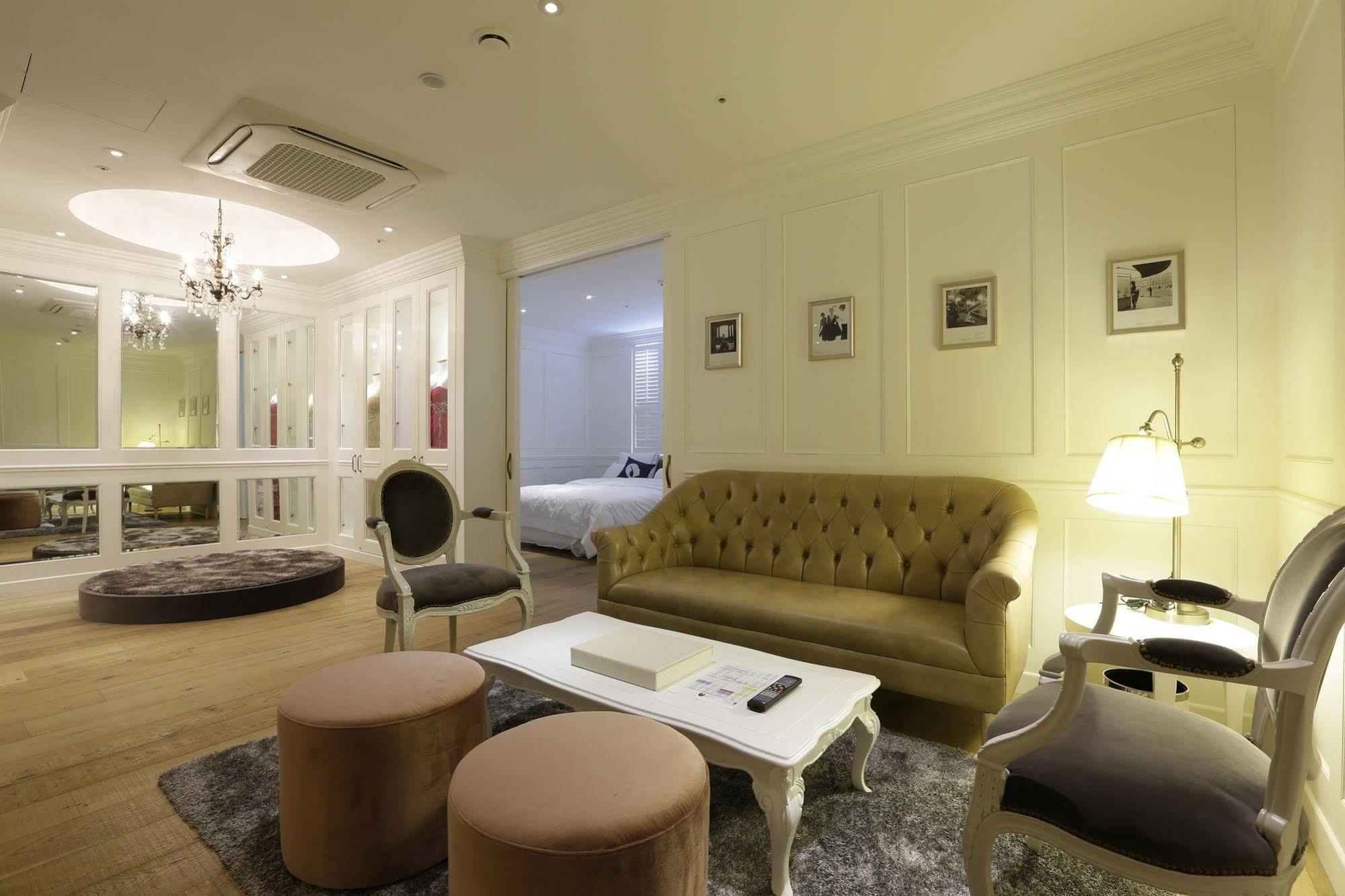 Hotel The Designers Инчон Екстериор снимка