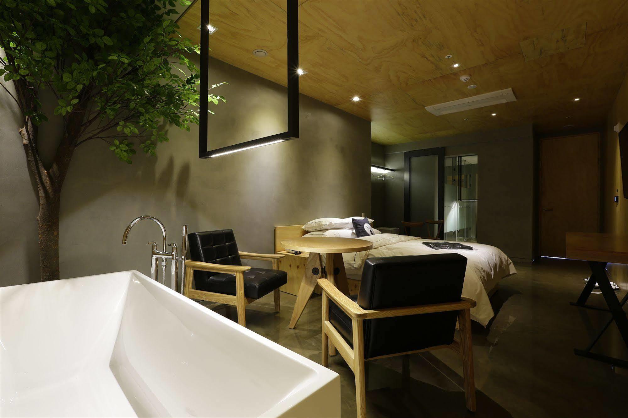 Hotel The Designers Инчон Екстериор снимка