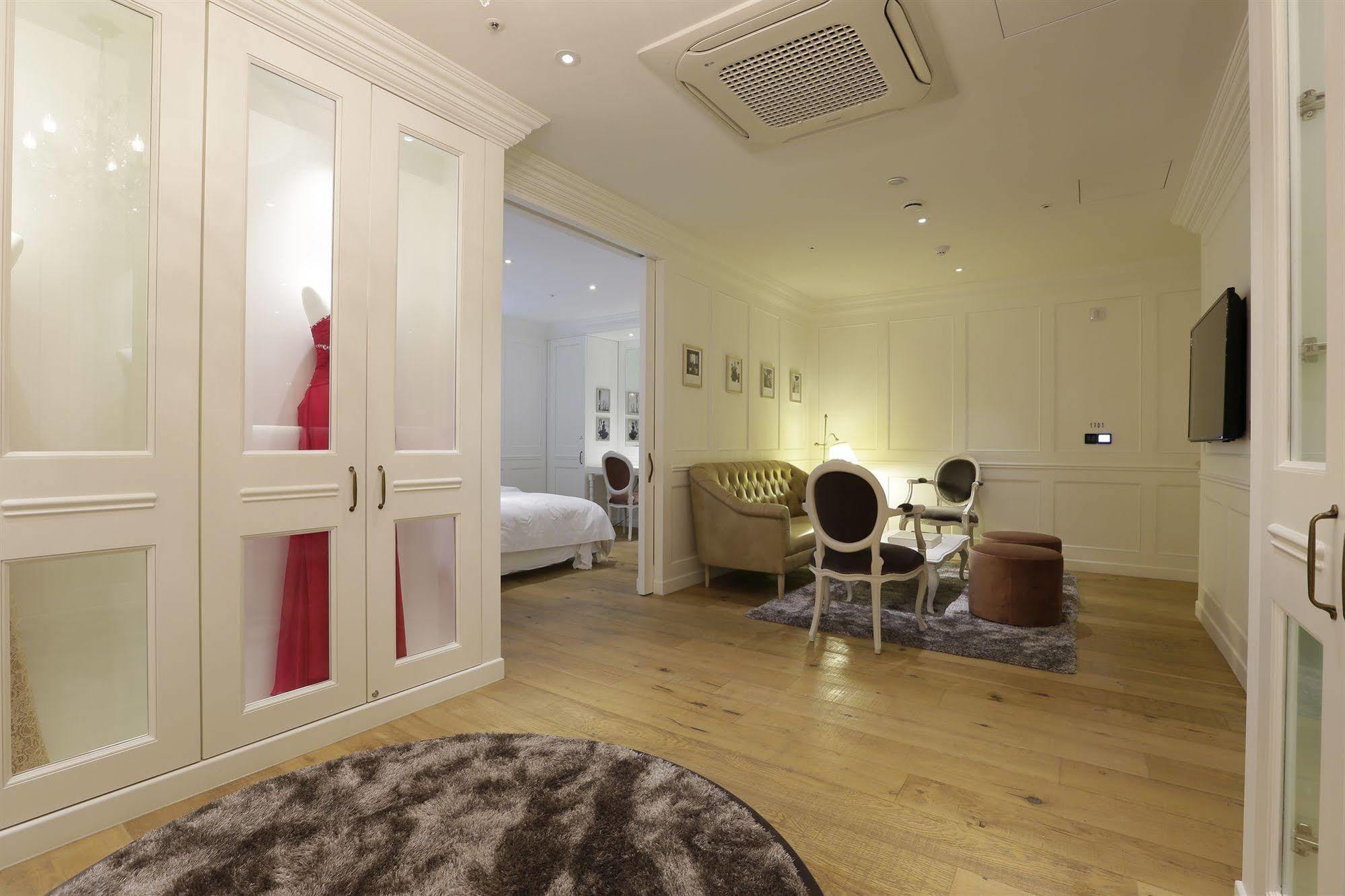 Hotel The Designers Инчон Екстериор снимка