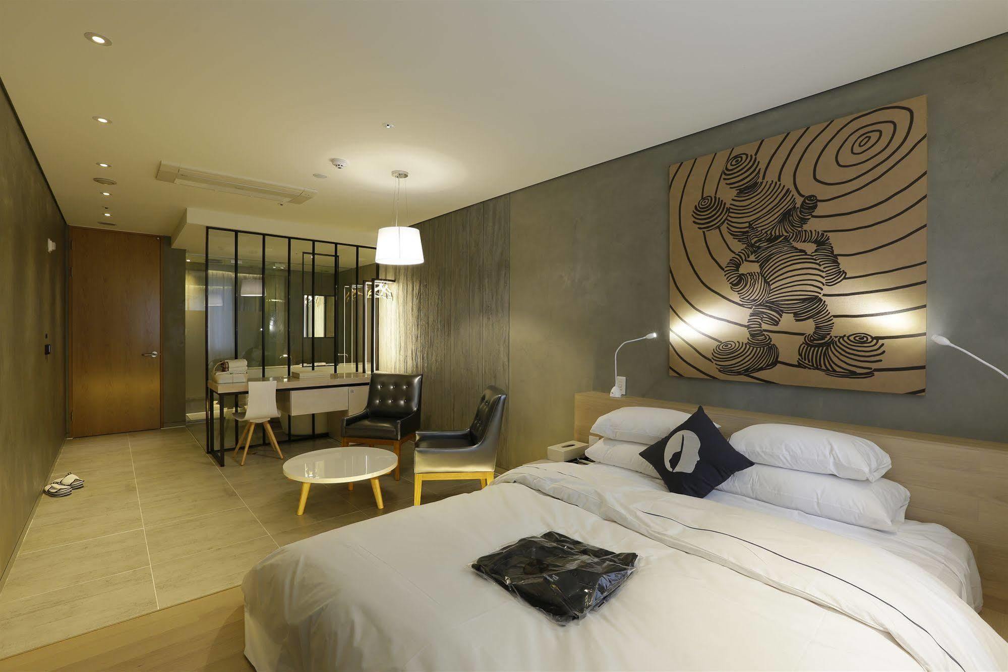 Hotel The Designers Инчон Екстериор снимка