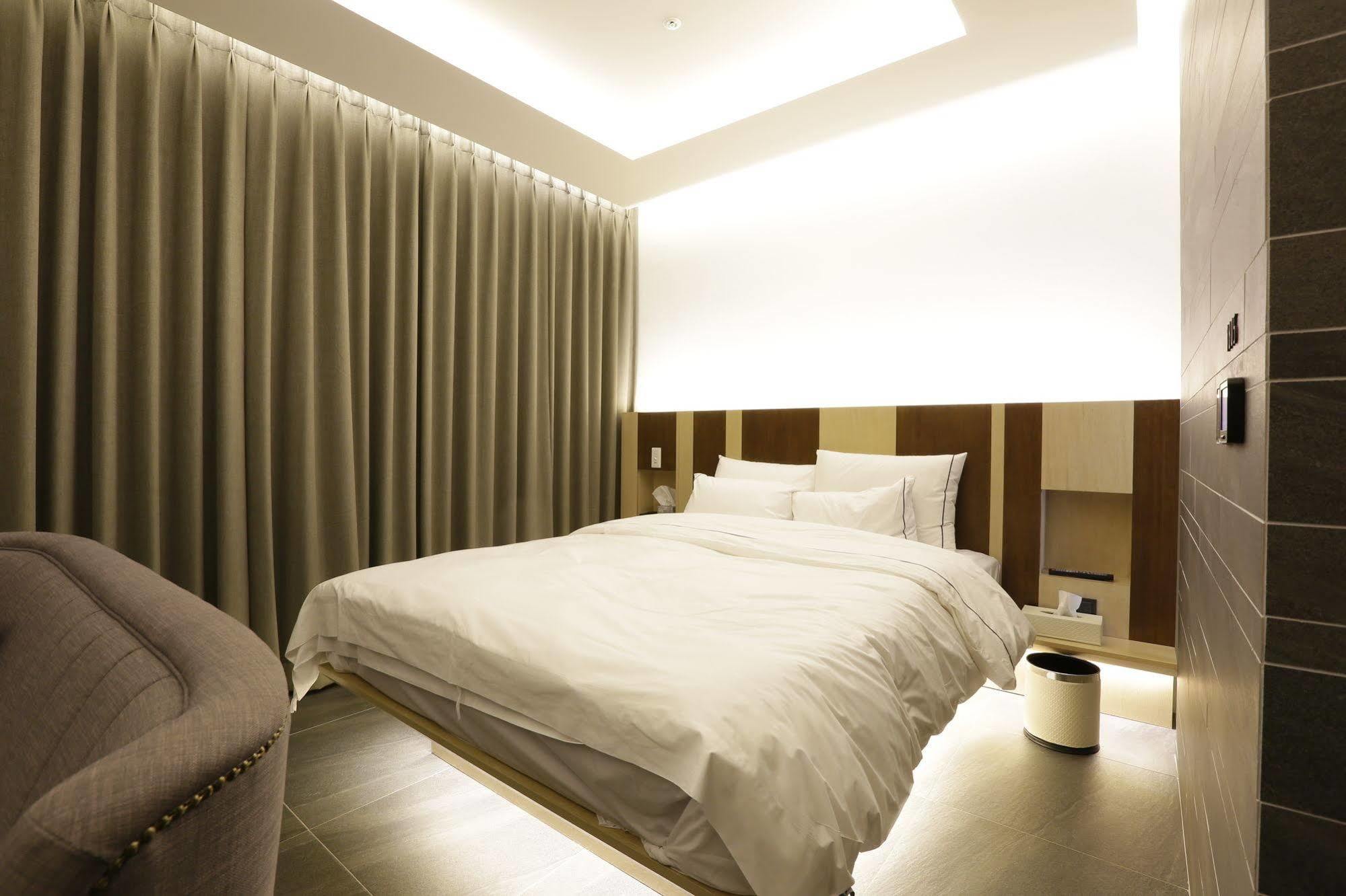 Hotel The Designers Инчон Екстериор снимка
